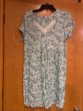 Croft & Barrow, aqua nightgown, small